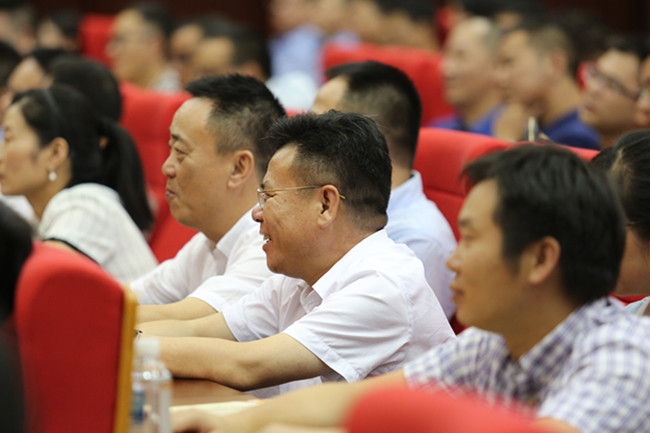 瓯海区召开2018年庆祝教师节暨教育发展大会